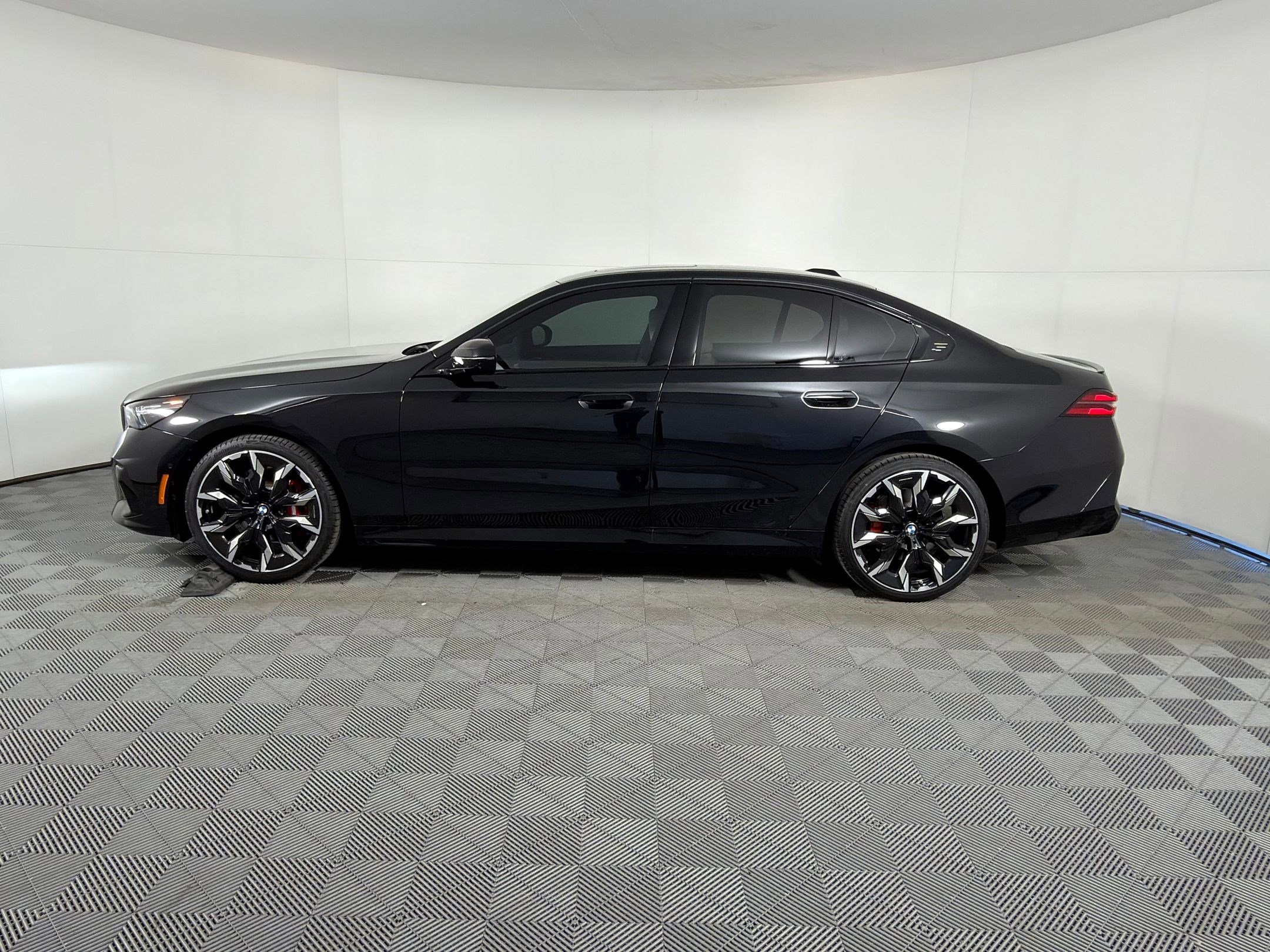 bmw 5 series 2026 WBA43FJ02TCX13279 image bmw 5 series 2026 WBA43FJ02TCX13279 image